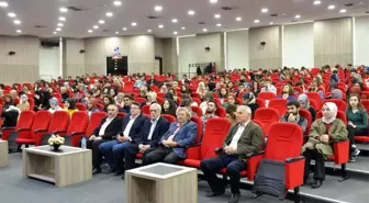 SAÜ'de, 'Safahatta Dertler ve Çareleri' adlı konferans düzenlendi