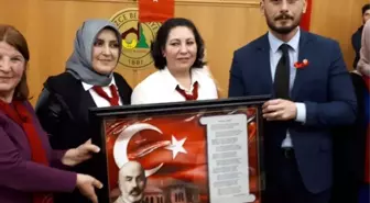 12 Mart'a yakışır yarışma