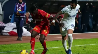 Süper Lig: Kasımpaşa: 1 - Göztepe: 0 (İlk yarı)