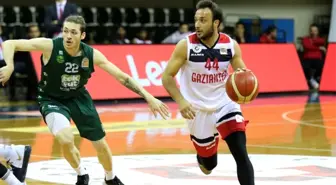 Basketbol Süper Ligi: Gaziantep Basketbol: 73 - T. Bandırma: 63