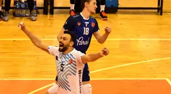 Voleybol Efeler Ligi: Tokat Bld. Plevne: 0 - Halkbank Ankara: 3