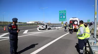 Manisa'da otomobil bariyerlere çarptı: 3 ölü, 1 ağır yaralı