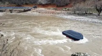 Munzur Nehri'nde JAK timinin botu devrildi: 1 asker kayıp (2)