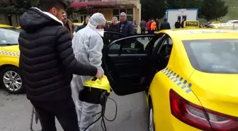 (Özel) İstanbul'da taksilerde ve taksi duraklarında korona virüs önlemi