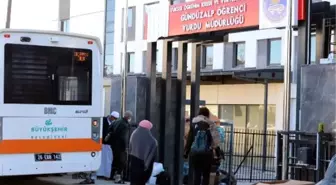 Umreden dönen 275 kişi, Eskişehir'de yurtta gözlem altında