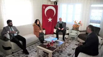 Başkan Akman'dan şehit ailelerine ziyaret