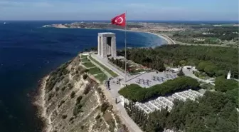 Çanakkale Deniz Zaferi'nin 105'inci yılı törenle kutlandı (2)