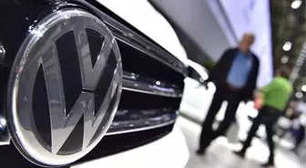 Volkswagen, koronavirüs salgını nedeniyle Avrupa'da üretime ara veriyor