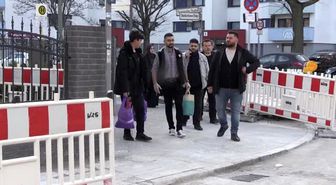 Almanya'da Müslüman gençlerden Kovid-19 nedeniyle dışarı çıkamayan yaşlılara yardım