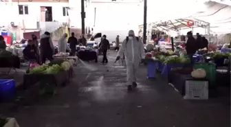 Halk pazarında önce dezenfekte yapıldı sonra dua edildi