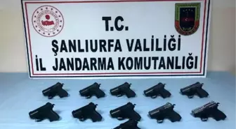 Şanlıurfa'da, evinde 11 tabanca bulunan şüpheli tutuklandı