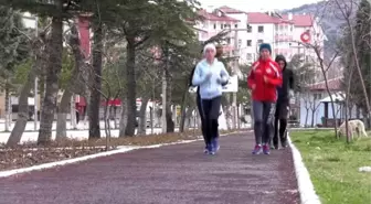 Pistlerin şampiyonu azmetti, spor hekimi olmayı hedefliyor