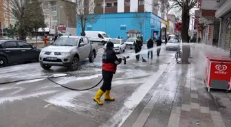 Yerköy Belediyesi cadde ve sokakları yıkadı