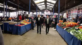 Başkan Tosun, Pazarda koronavirüs tedbirlerini denetledi