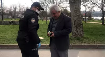 İstanbul'da yasağa uymayan yaşlılar ilginç görüntüler oluşturdu