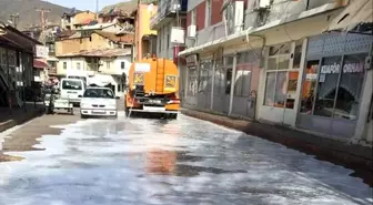 Keban'da yollar dezefenkte ediliyor