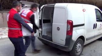 'Kuzularıma yem istiyorum' çağrısından sonra görevliler 'Torunları' sanıp evine yardım kolisi...
