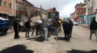 Ulaş'ta asfalt yama çalışmalarına başlandı