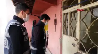 Polis yakacağı biten çifte odun götürdü