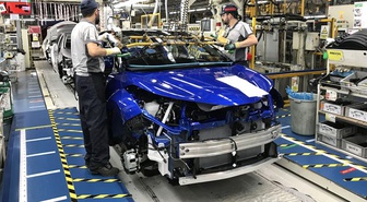 Toyota Türkiye CEO'su: Bir yıl araç satmasak bile maaş ödeyeceğiz, kimseyi işten çıkarmayacağız