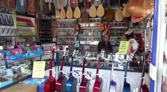 ANTALYA Gitarlı korona önlemi