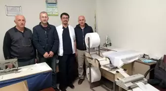 Geliştirdikleri makineyle hastane maske üretimine başladı