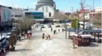 Denizli'de işlek yerler yıkanarak dezenfekte edildi