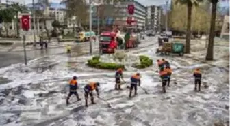 Denizli, sabun köpükleriyle beyaza büründü