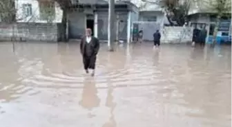 Adıyaman'da yollar göle döndü