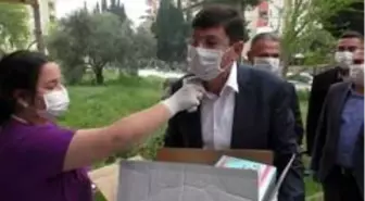 Nazilli Belediyesi'nden sağlık ocaklarına maske ve eldiven desteği