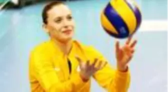 VakıfBank oyuncusu Cansu Özbay'dan corona virüsü açıklaması