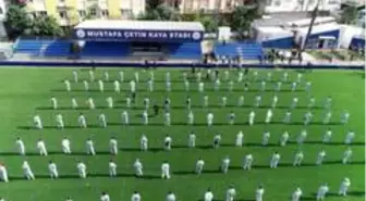 Antalya'da 250 kişilik yıkanabilir maske dağıtım ordusu