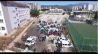 Kozanlı çiftçiler, ilçeyi traktörleriyle dezenfekte etti