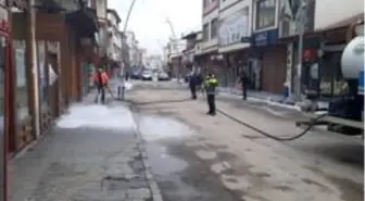 Pasinler'de cadde ve sokaklar dezenfekte edildi