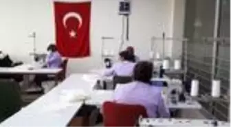 Ardahan Belediyesi maske üretimine başladı