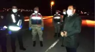 Belediye Başkanı Yılmaz, polislere baklava ikramında bulundu