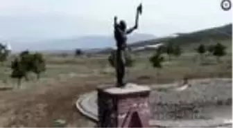 Erzurum emniyetinden sokağa çıkma kısıtlamasına uyan vatandaşlara videolu teşekkür