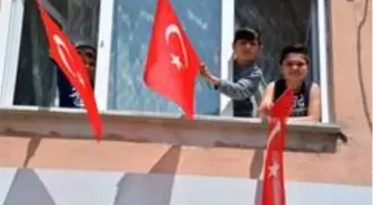 Görele Belediyesi'nden bayrak seferberliği