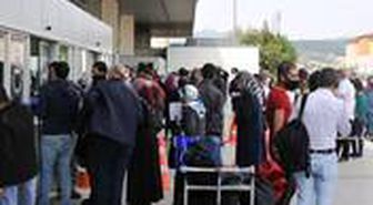 Seyahat izin belgesi alma sırasında sosyal mesafe hiçe sayıldı, maske unutuldu