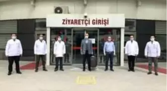 Korona virüsü yenen 3 kişi daha alkışlarla taburcu edildi