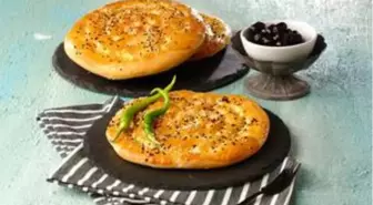 Ramazan pidesi nasıl yapılır? Ev yapımı Ramazan pidesi tarifi!