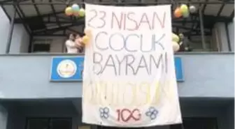 Ağrılı çocuklardan videolu 23 Nisan kutlaması