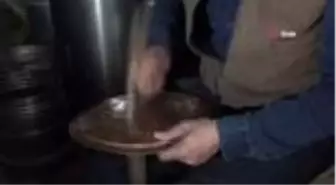 Sağlık Bakanı Koca'nın fotoğrafı bakır tepsiye işlendi