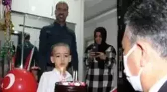 Bingöl'de 23 çocuğa doğum günü sürprizi