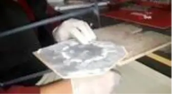 'Naht' sanatıyla korona virüs simgesini yaptı