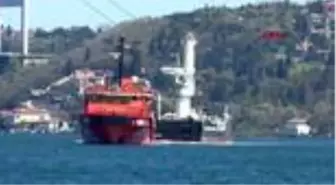  BOĞAZDAN GEÇEN YÜK TAŞIMA PLATFORMU İLGİNÇ GÖRÜNTÜLER OLUŞTURDU