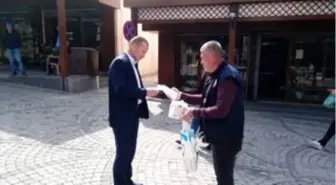 Eruh'ta esnafa maske dağıtıldı