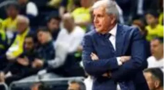 Fenerbahçe Başantrenörü Obradovic, yeni imajıyla sosyal medya gündem oldu