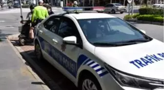 Muğla'da motosiklete iki kişi binenlere sosyal mesafe ihlali cezası
