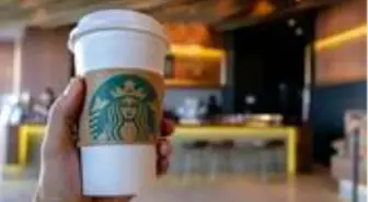 Koronavirüs salgını nedeniyle Starbucks'ın karı yarı yarıya azaldı